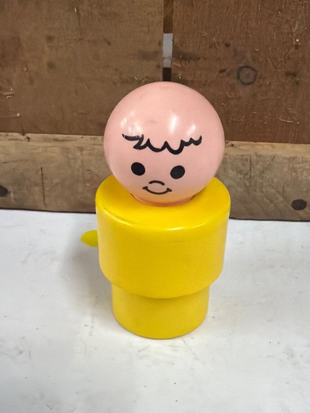 Vintage Fisher-Price 1975 Click N Clatter Push Toy With Red Wheels & Yellow Base - Picture 6 of 8